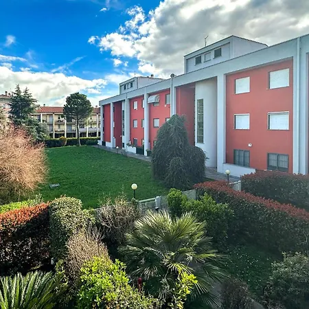 Σπίτι διακοπών 3 Bedroom Awesome In Μπέργκαμο